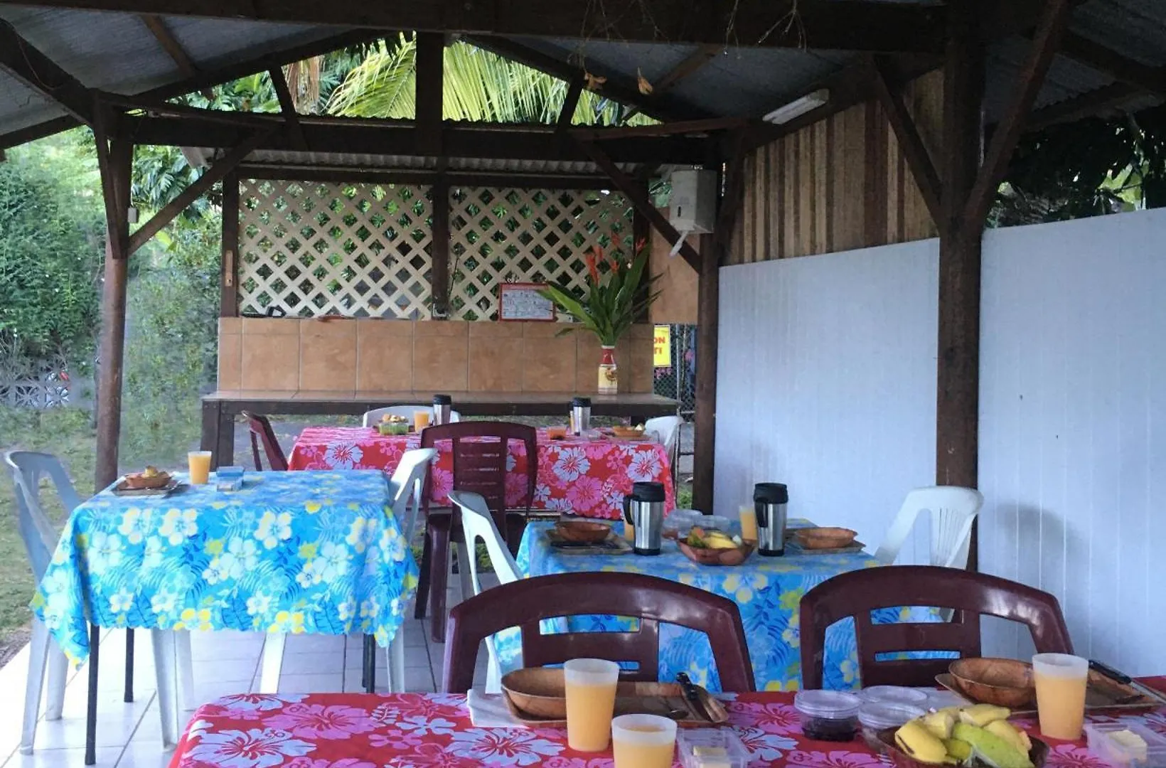 Hotel Pension Te Miti Hebergement Touristique Tahiti - Plage A 200M Punaauia  Polinezja Francuska